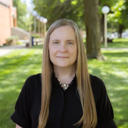 Directory photo of Amy Lackey